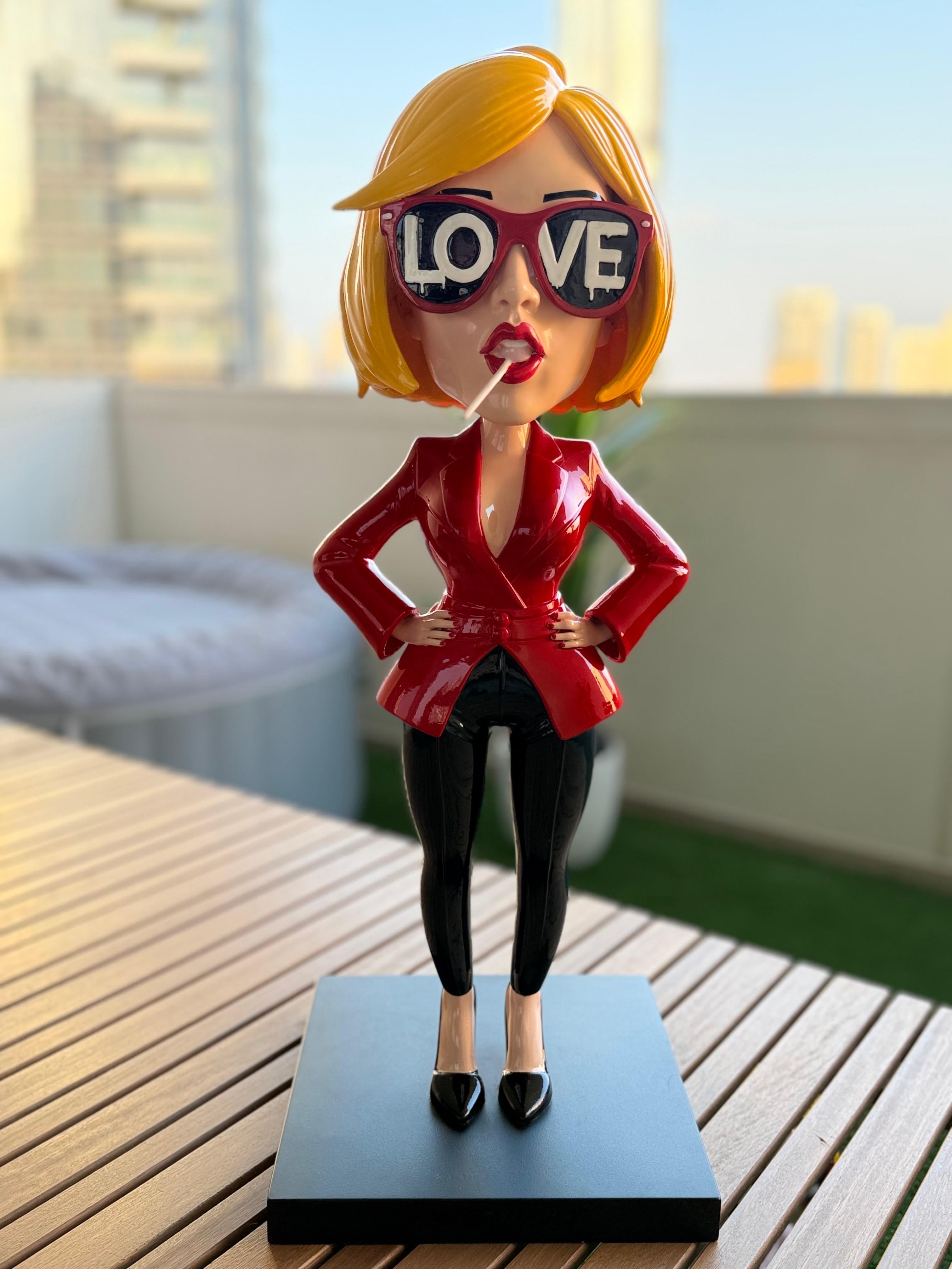 ANDIE LOVE RED Sculpture